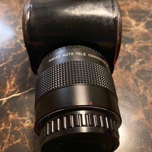 Dakar auto tele converter 3x lense with cover and case